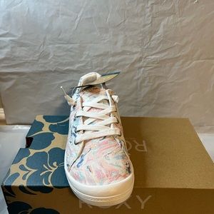 New- Roxy Women's Bayshore Slip on Sneaker Shoe